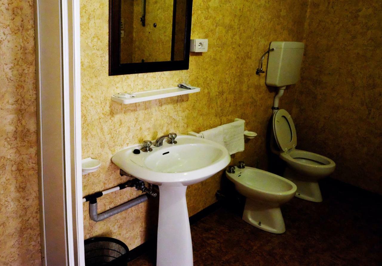 Albergo La Montanara Riva del Garda Eksteriør billede